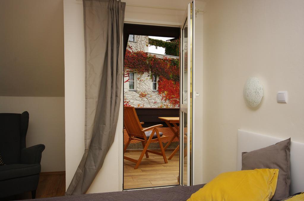 Cozy Gardens Apartments In Prag Dış mekan fotoğraf