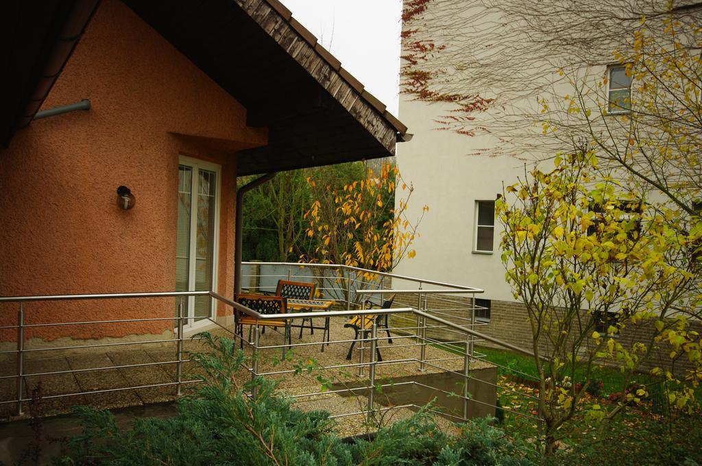 Cozy Gardens Apartments In Prag Dış mekan fotoğraf